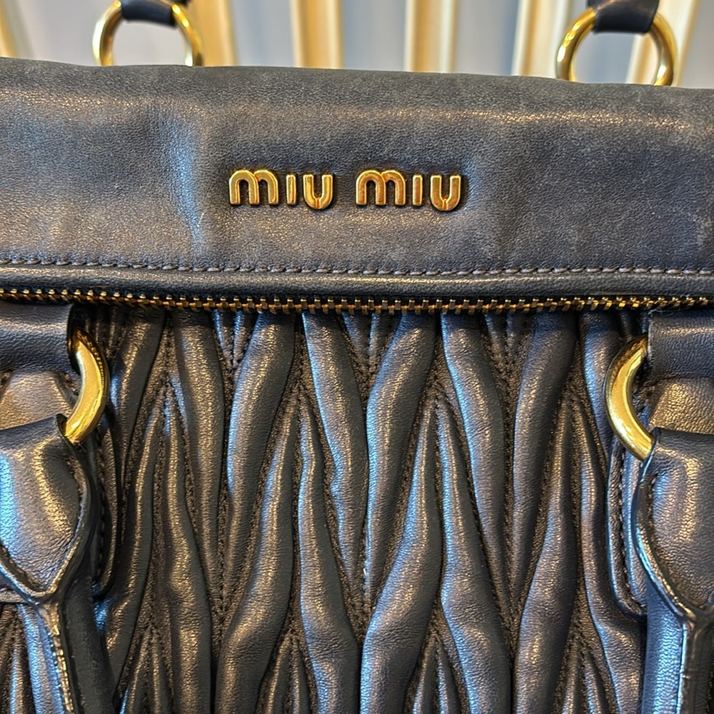 💙👜Miu Miu Bow Bag Matelasse💙 - Picture 2 of 16